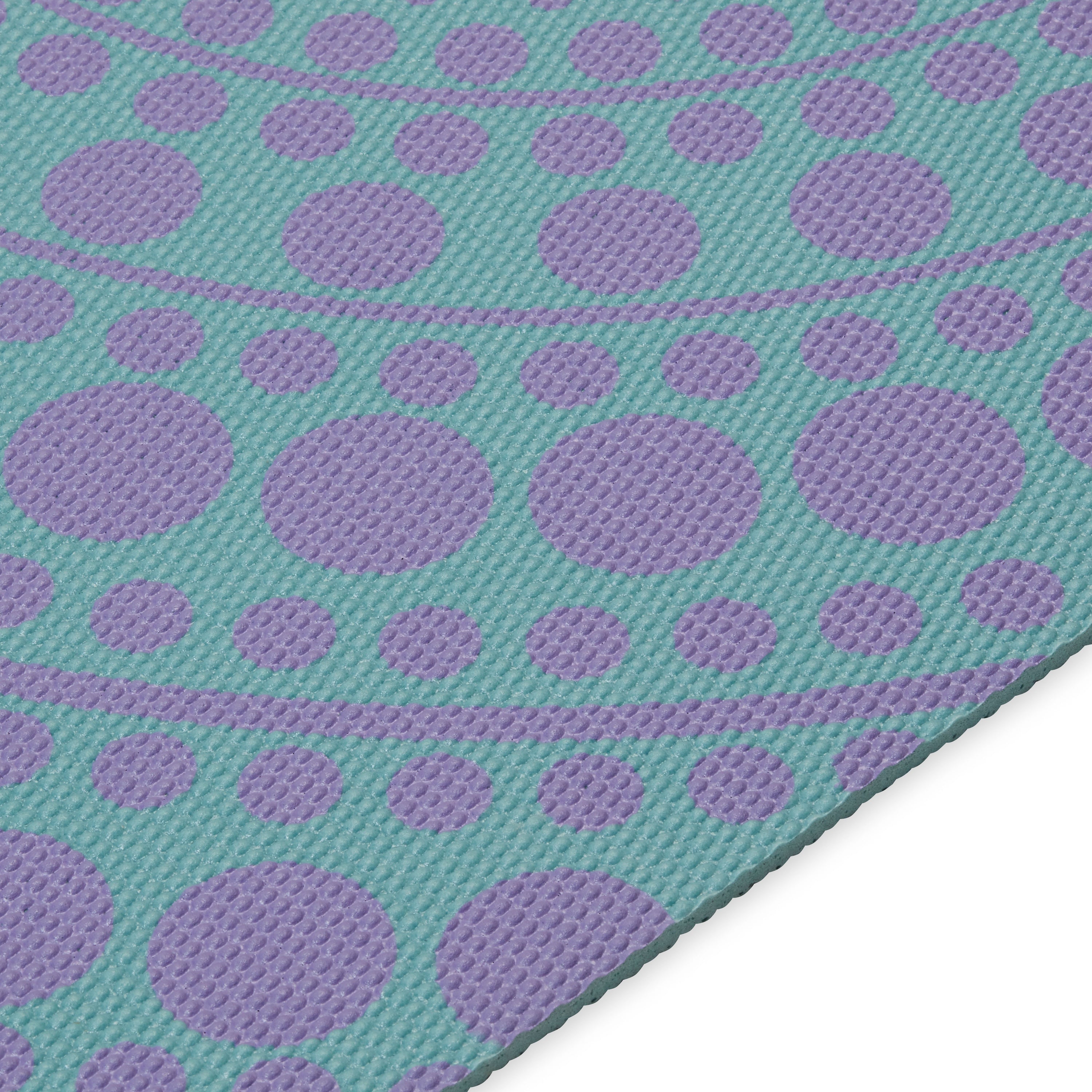 Gaiam Premium Reversible Aqua Trance Yoga Mat (6mm) closeup